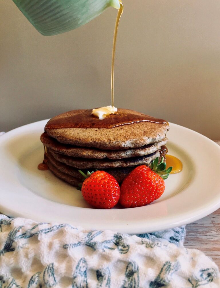 Plant-based buckwheat pancakes recipe.